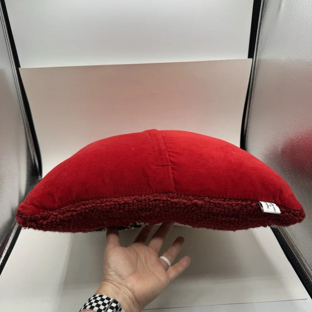 Chandler 4 Corners Hand Hooked 100% Wool Pillow Santa Christmas Laura Megroz